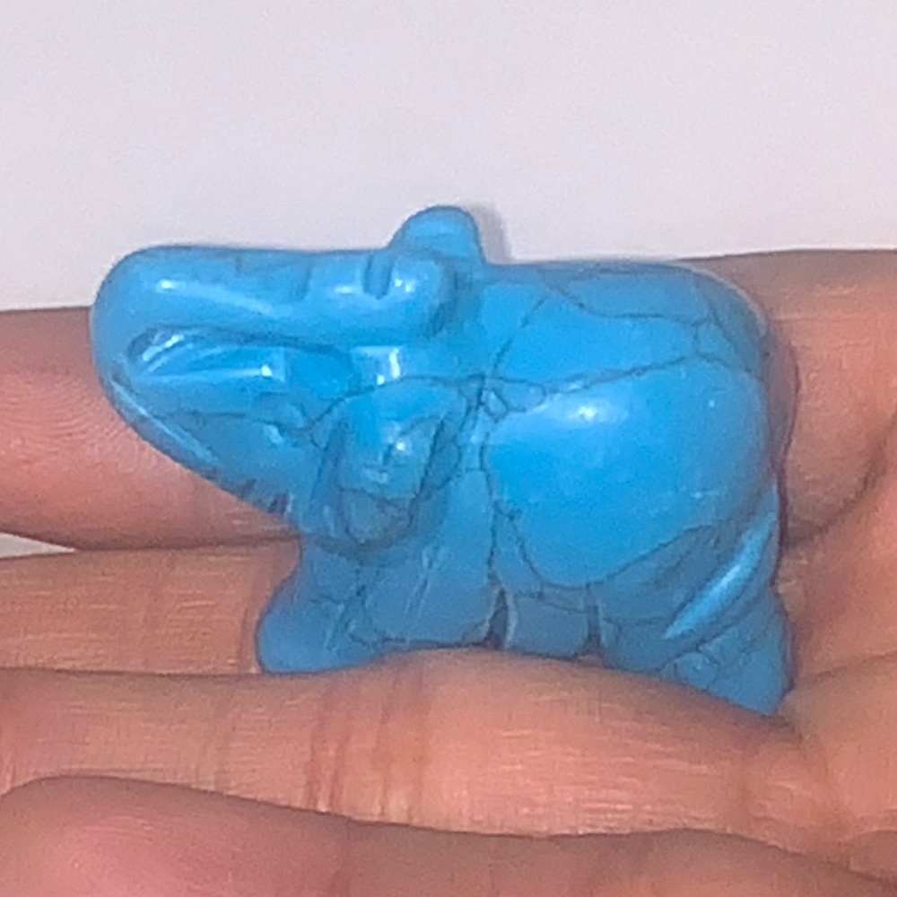 Handcrafted genuine torquoise gemstone Elephant